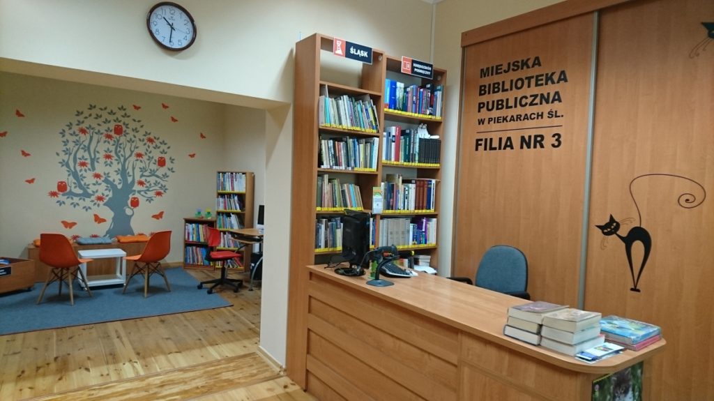 Nowe Biblioteki - Przytulne Wnętrza - Lustro Biblioteki