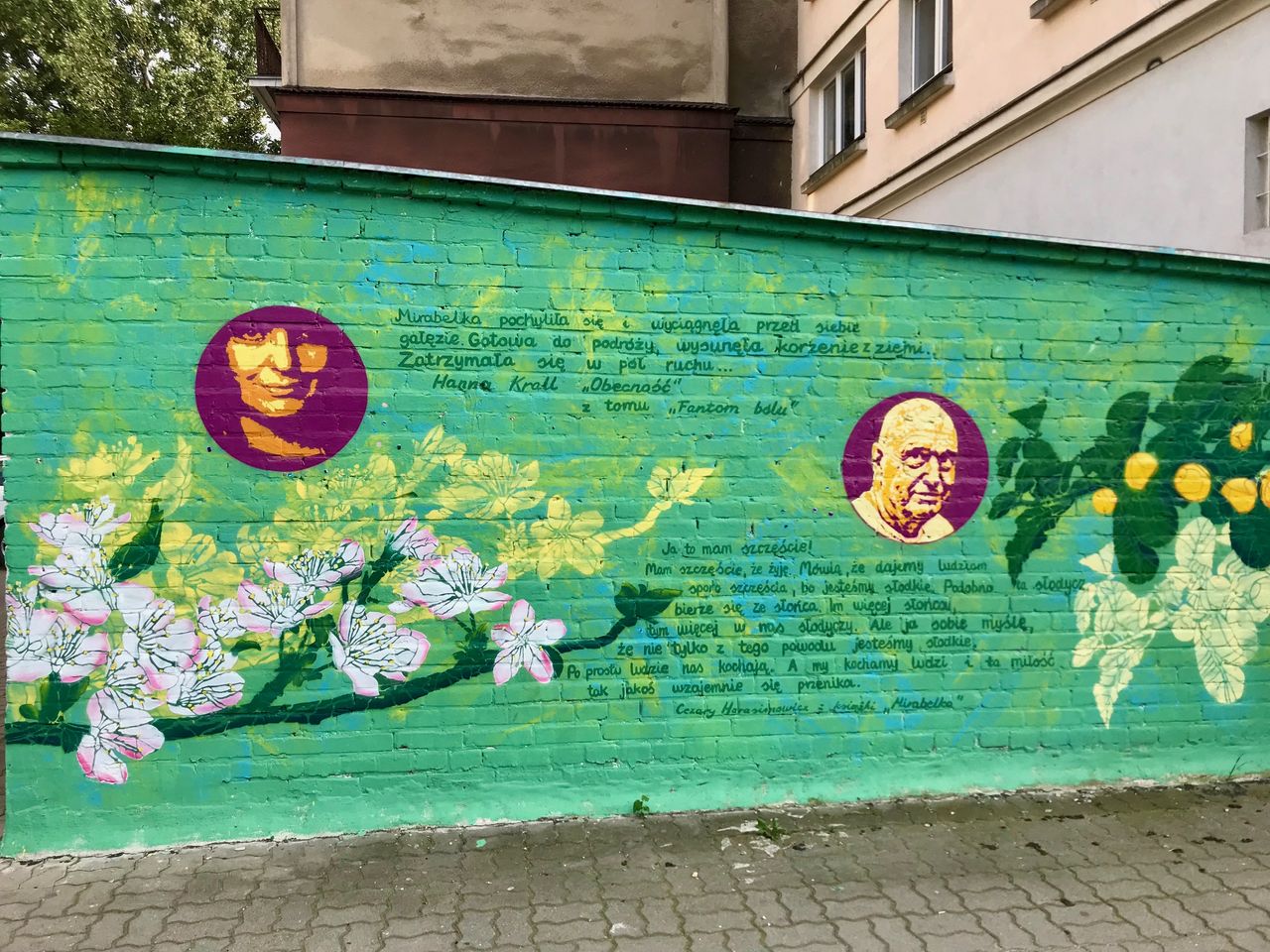 #LiterackaMirabelka – mural z historią dla potomnych
